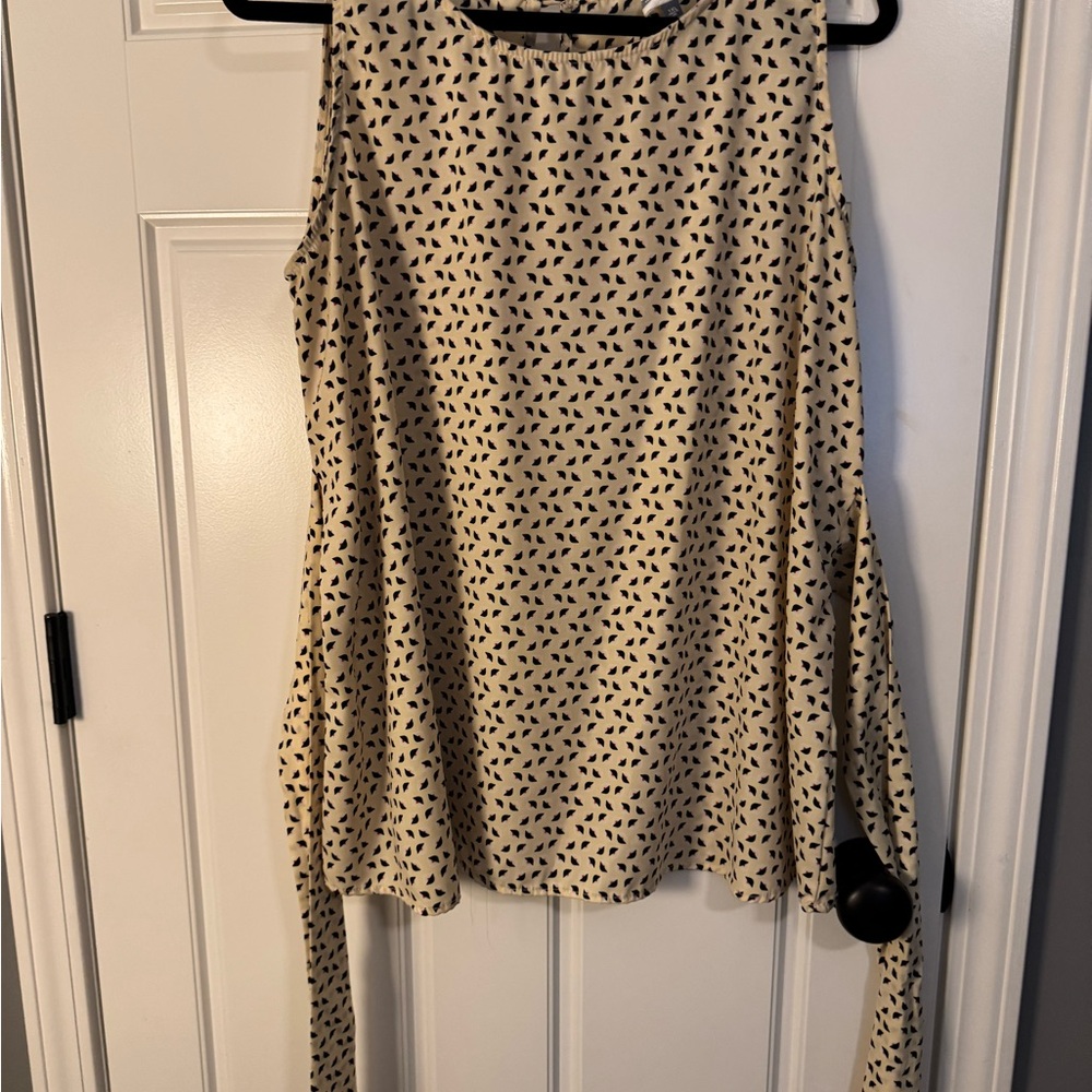 Meri Skye Printed Top 1X • Cream Black Red • Tie Front • Dia & Co